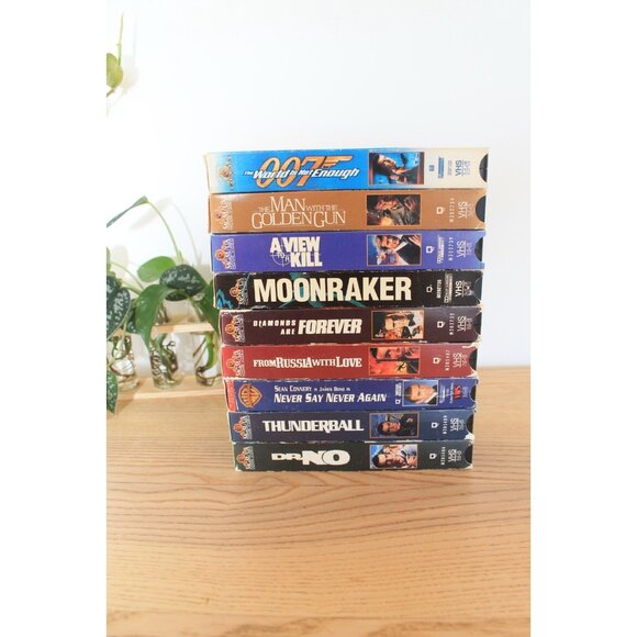 James Bond 007 VHS Colletction Lot of 9 - TESTED and WORKING. - Picture 8 of 17